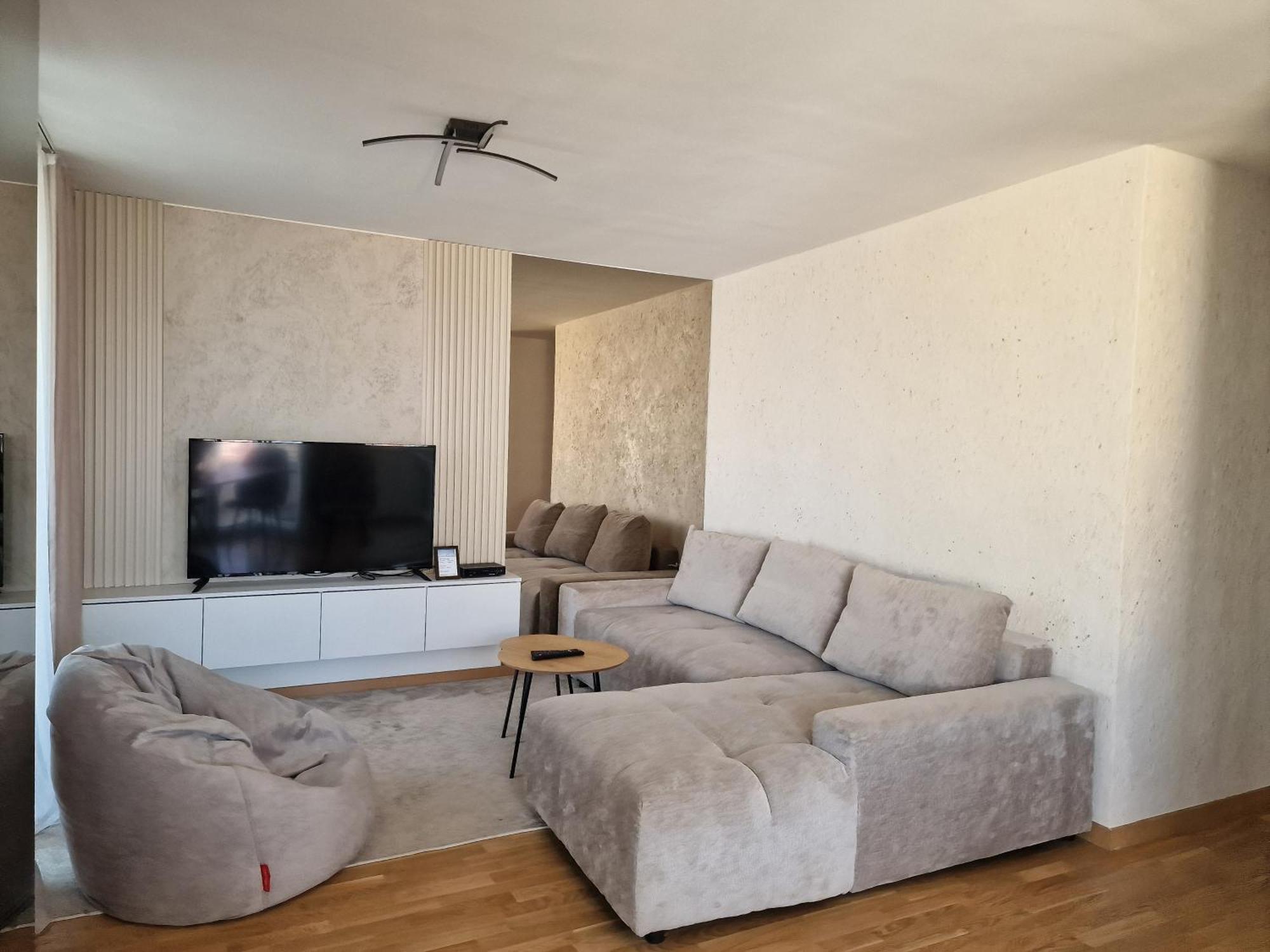 Petkov5Ki.Luxuryapartments سكوبجي الغرفة الصورة