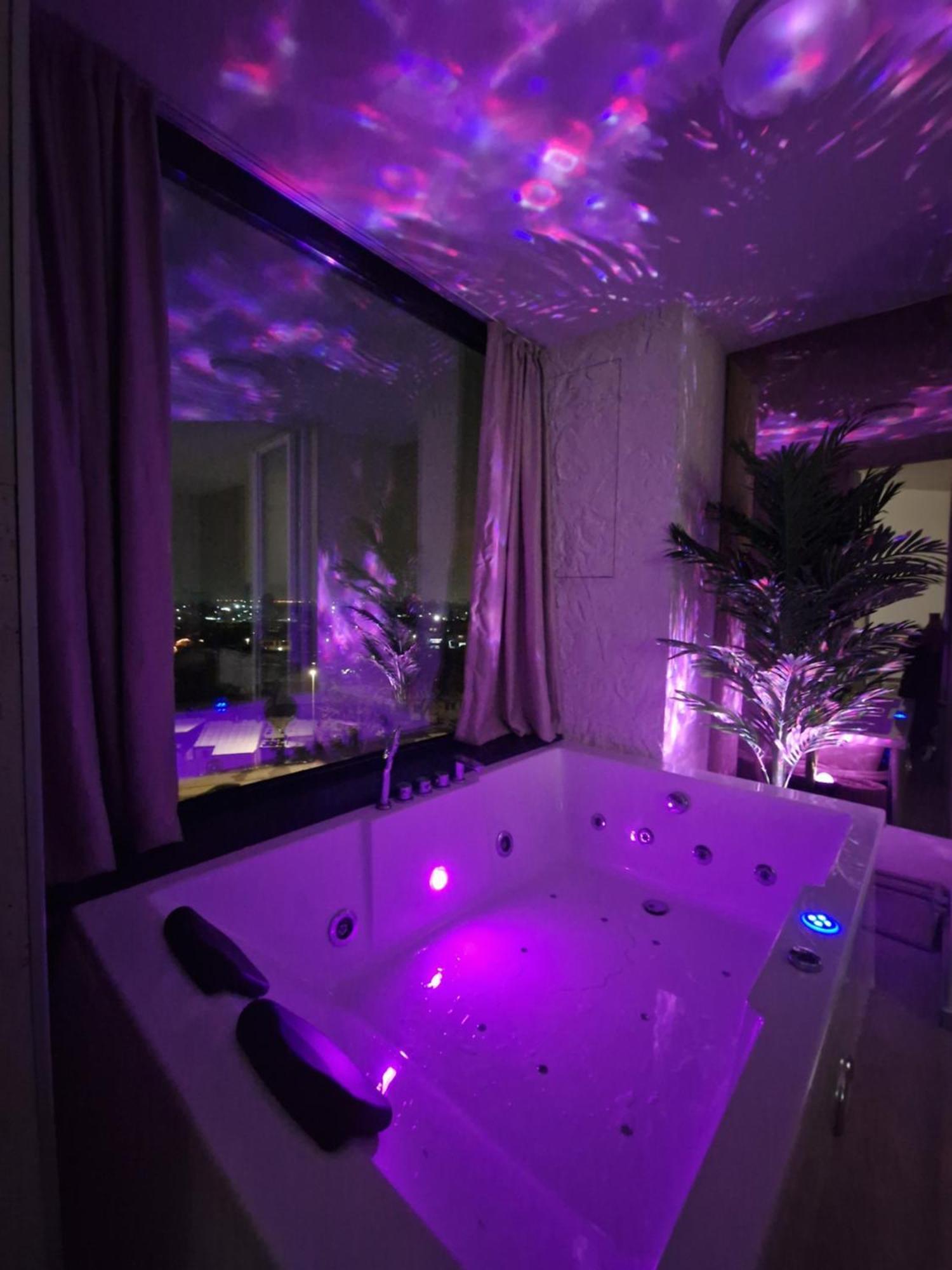 Petkov5Ki.Luxuryapartments سكوبجي الغرفة الصورة